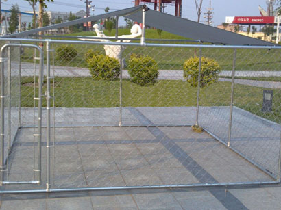 勾花網(wǎng)護(hù)欄 勾花網(wǎng)護(hù)欄